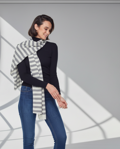 Grace — a luxurious yarn-dyed linen scarf